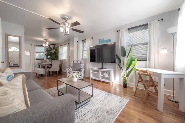 Televisie en een kantoor