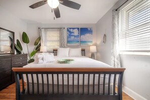 2 bedrooms, desk, iron/ironing board, WiFi