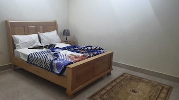 Standard Double Room | Free WiFi, bed sheets