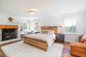 4 chambres, fer et planche à repasser, Wi-Fi, literie fournie