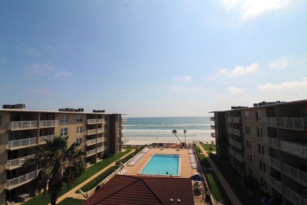 A heated pool - CAPTAIN'S SUITE  Sea Coast (New Smyrna Beach)
