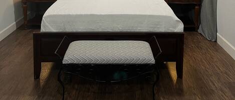 3 chambres, fer et planche à repasser, Wi-Fi gratuit, draps fournis