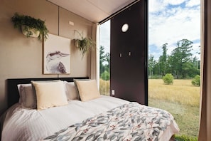 1 bedroom, bed sheets - The Ridge by Tiny Away (Korweinguboora)
