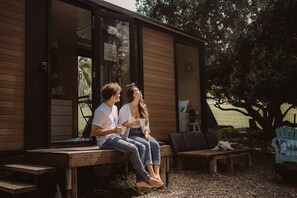 Property grounds - Cockatoo Cabin by Tiny Away (Palmwoods)