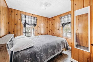 2 chambres, fer et planche Ă repasser, Wi-Fi gratuit, draps fournis