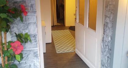 Ferienwohnung Sleeps 6 With Whirlpool