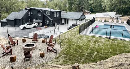 Hideaway Lodge - Glen Lake, Lake George
