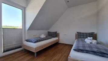 3 soverom, reiseseng for barn, wi-fi (inkludert) og sengetøy