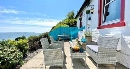 Arthur's Seat, elevated cottage, sea views