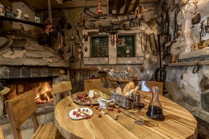 تناول الطعام