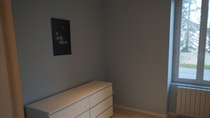 Uklassifisert bilde, 3 av 9, knapp