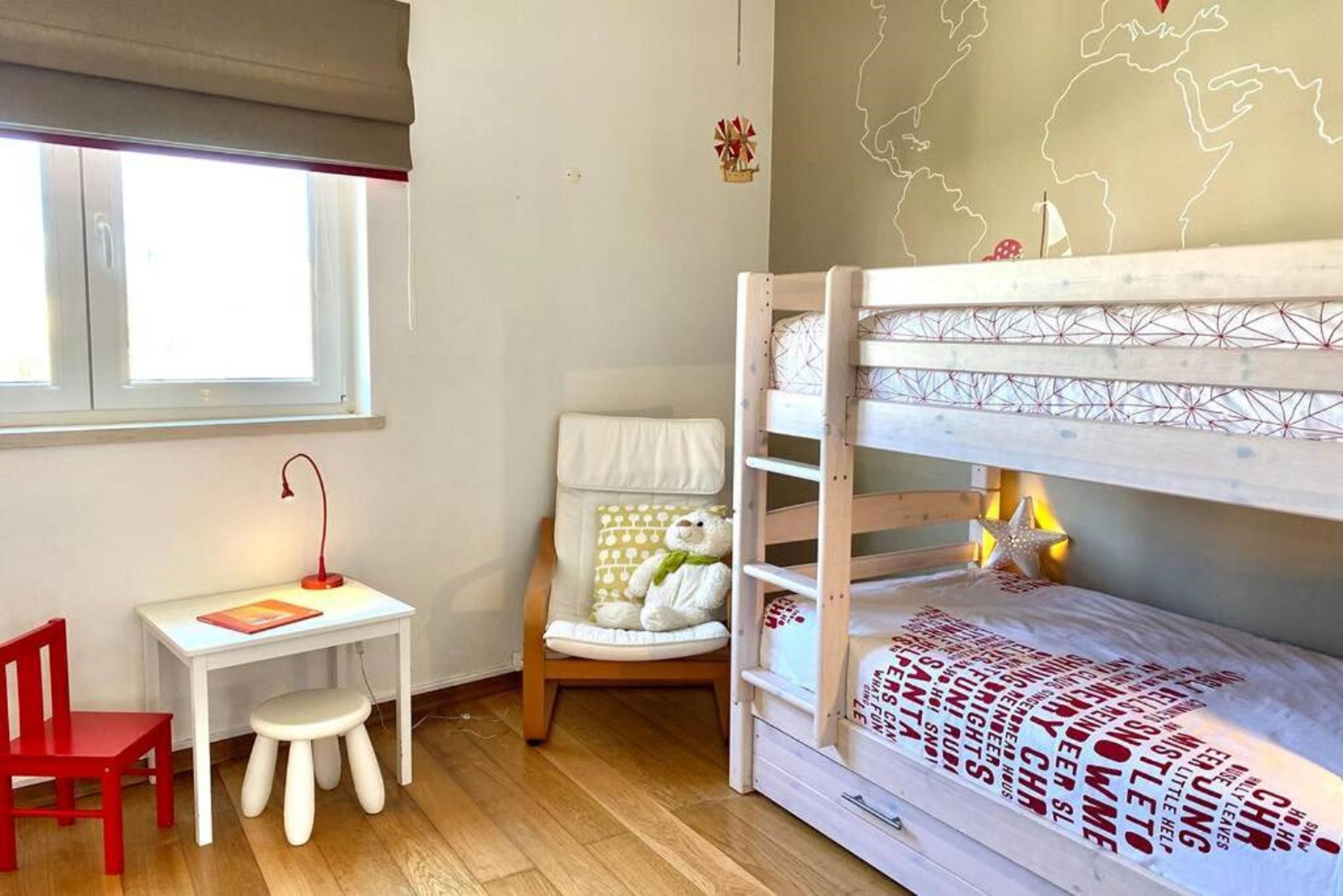 3 bedrooms, iron/ironing board, Internet, bed sheets