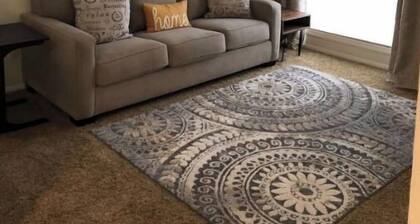 Cozy & Cute 2nd floor apartment