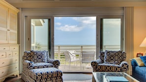 Villa, 4 Bedrooms | Living area