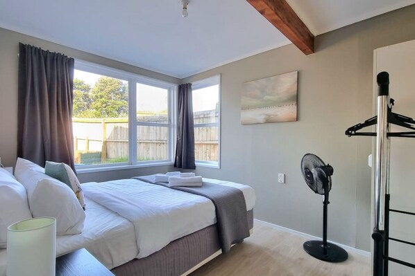 2 bedrooms, iron/ironing board, free WiFi, bed sheets