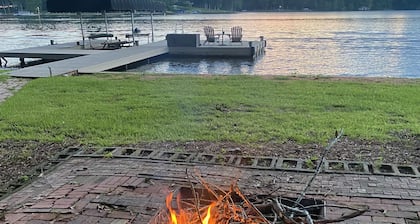 Lake Oconee Breathtaking Sunsets and Tons of Lake Frontage