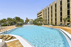Piscine chauffƩe