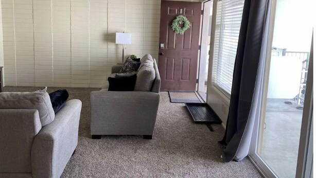 Interior - 2nd floor apartment in 4plex, excellent internet, clean, spacious, private (Idaho Falls)