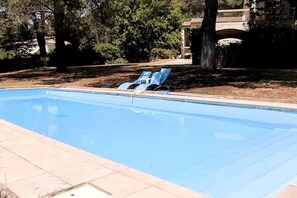 Outdoor pool - LE TITUS: Quiet & popular place; Swimming pool, scrubland, Provence... (Nîmes)