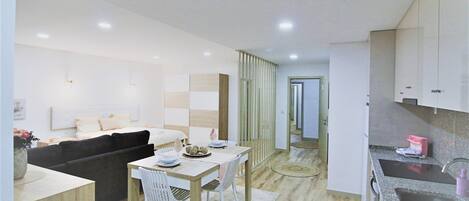 Deluxe Studio | Living area