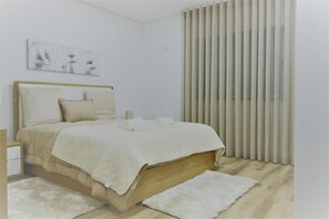 Family Apartment, 2 Bedrooms | Soundproofing, iron/ironing board, free WiFi, bed sheets - Imperial Apartment (Braga)