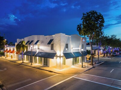 The Sunset Inn-South Miami