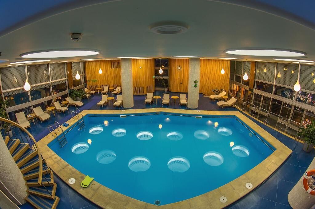 indoor pool