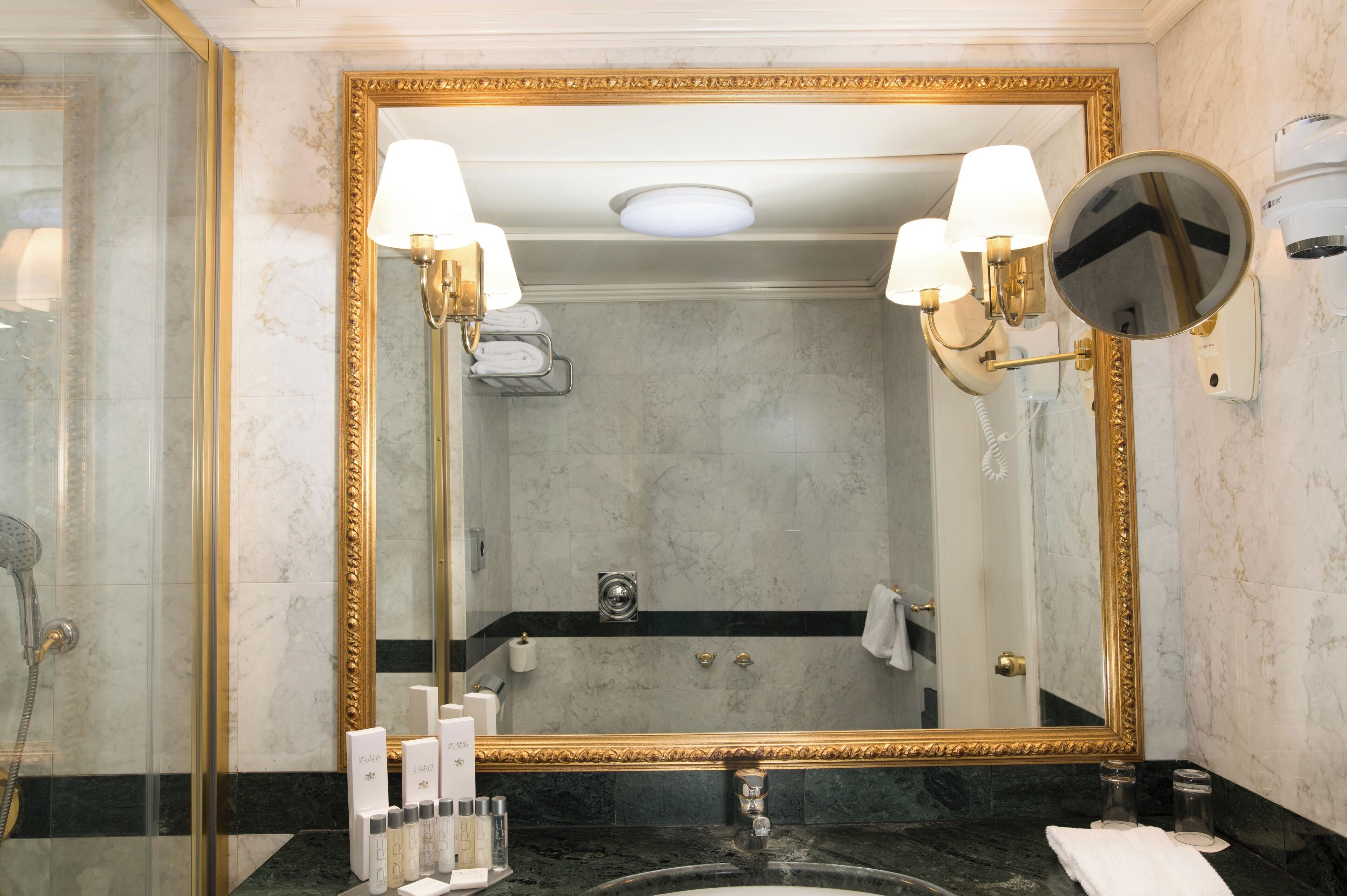 Foto - Grand Hotel Bucharest