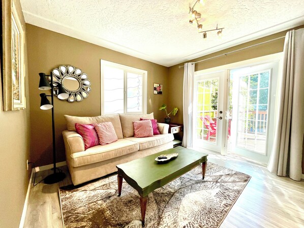 Smart TV, fireplace, music library