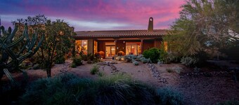Scottsdale Villa - Spacious Golfing retreat,  4 Private patios,  Pool-Game Room