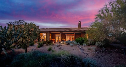 Scottsdale Villa - Spacious Golfing retreat, 4 Private patios, Pool-Game Room