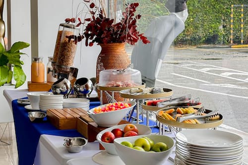 Desayuno buffet incluido todos los días