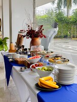 Free daily buffet breakfast