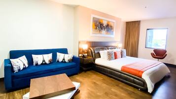 Habitación junior | Ropa de cama de alta calidad, edredón y camas con pillow-top