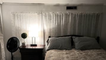 2 bedrooms, iron/ironing board, free WiFi, bed sheets