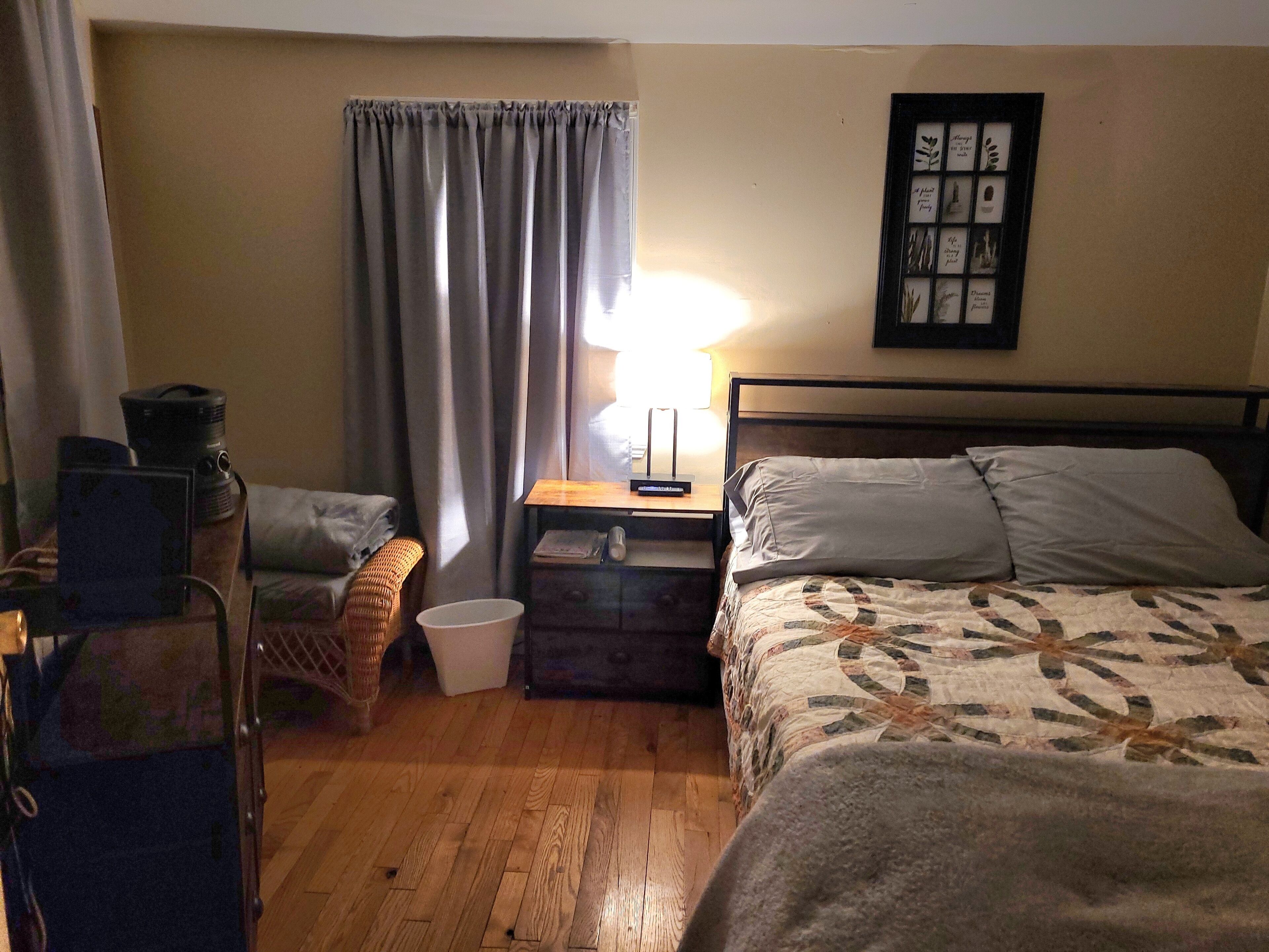 2 soverom, strykejern/-brett, wi-fi (inkludert) og sengetøy