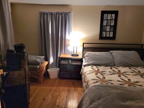 2 bedrooms, iron/ironing board, free WiFi, bed sheets