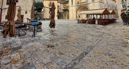 Kotor Old Town Square, 42 sq.m