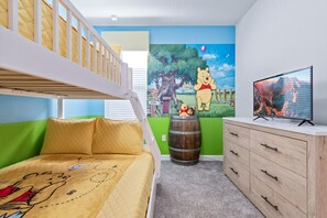 6 quartos, ferros/tábuas de passar roupa, Wi-Fi, roupa de cama