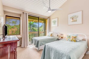 3 bedrooms, iron/ironing board, travel cot, free WiFi - Elegant Hawaiian Home ~ Residential Resort Living (Kahuku)