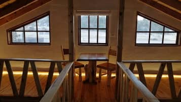 Grand Cabin | In-room dining
