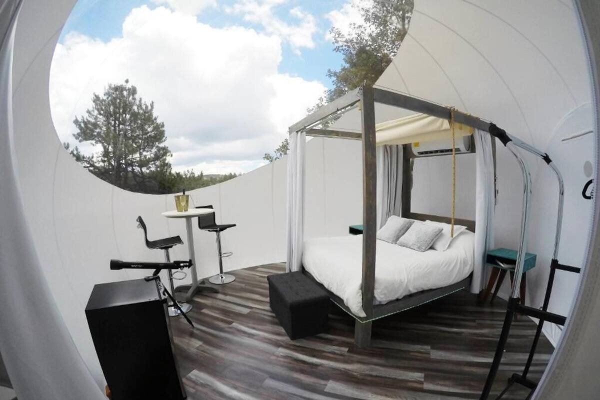 Romantische tent | 2 slaapkamers, lakens van Egyptisch katoen, luxe beddengoed