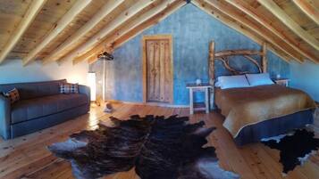 Grand Cabin | Egyptian cotton sheets, premium bedding, down comforters