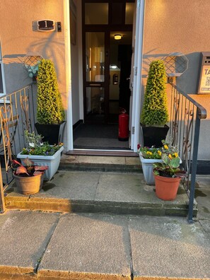 Front of property - Alexandra Hotel (Blackpool)