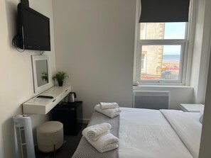 Ropa de cama hipoalergénica, wifi gratis y ropa de cama 