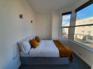 Standard Double Room | Hypo-allergenic bedding, free WiFi, bed sheets - Alexandra Hotel (Blackpool)