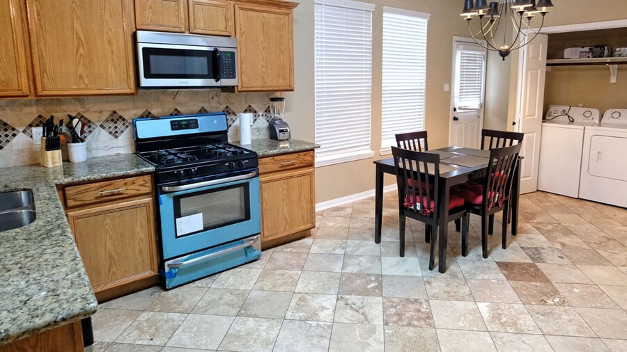 4Bdrm 2Bath 4Beds - Sugarland Richmond