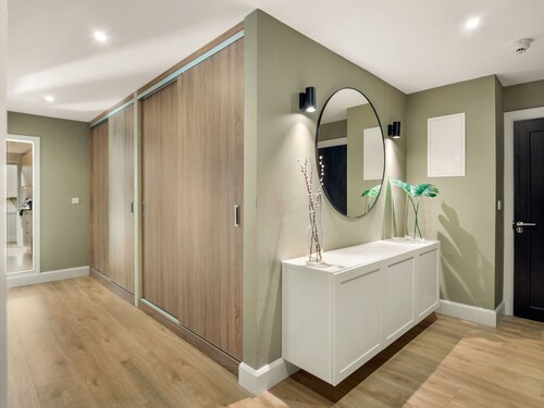 Apartment 293 - Clifden - sleeps 4 guests  in 2 bedrooms