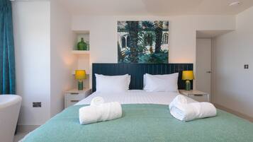 3 dormitorios, tabla de planchar con plancha, wifi y ropa de cama