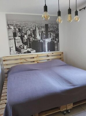 4 quartos, ferros/tábuas de passar roupa, berço de viagem, Wi-Fi